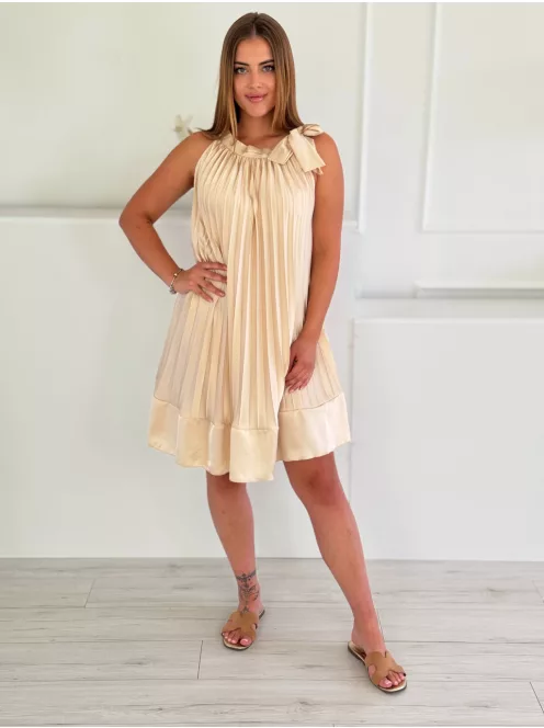 Rochie plisată în linie A