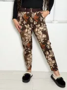 Pantaloni cu imprimeu și curea