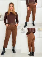 Pantaloni mom fit cu curea