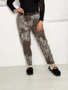 Pantaloni cu imprimeu și curea
