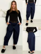 Pantaloni cu nasturi și curea