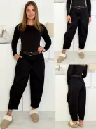 Pantaloni cu nasturi și curea