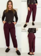 Pantaloni cu buzunare și curea
