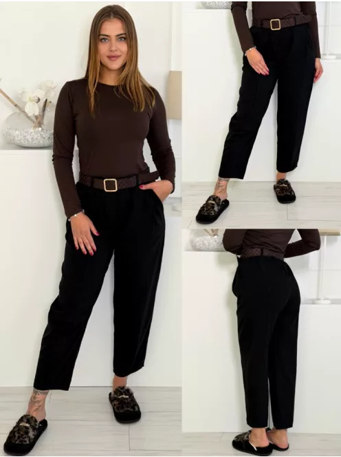 Pantaloni cu buzunare și curea