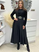 Rochie elegantă cu paiete și curea