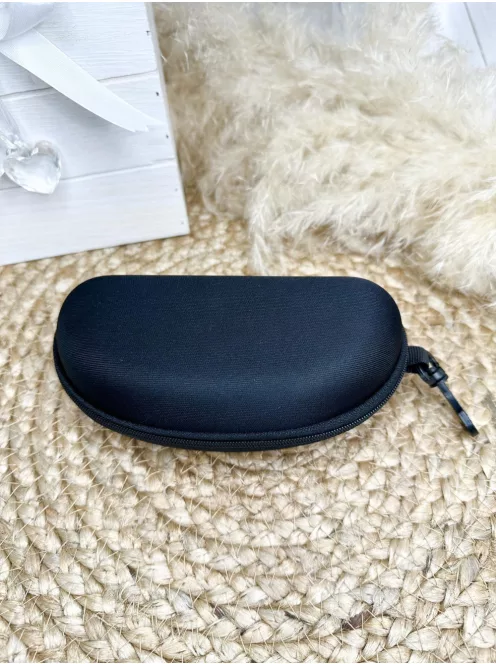 Culoare rigidă, cu fermoar, pentru ochelari. Lățime: 16 cm, Înălțime: 5 cm.