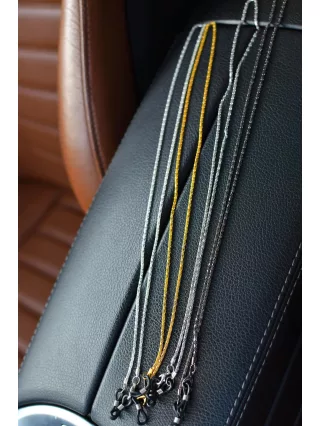   Lanț metalic pentru ochelari, de purtat la gât. Lungime: 58 cm.