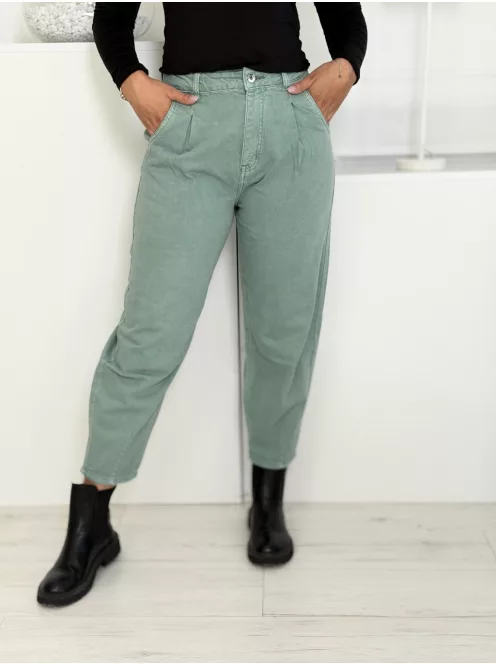 Blugi mom fit