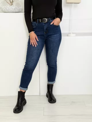 Blugi mom fit frumoși, cu curea