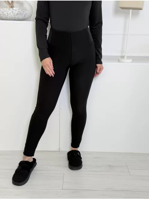 Pantaloni elastici eleganți