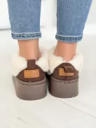 Botine cu aspect de piele întoarsă