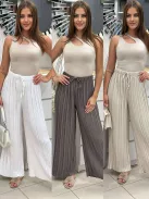 Pantaloni plisați cu croi lejer
