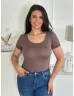   Top basic din material extra elastic, cu decolteu rotund. (Recomandat pentru mărimile S-L.)
