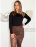 Fustă-pantalon cochetă cu aspect de piele întoarsă