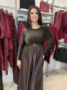 Rochie elegantă cu aspect de catifea și paiete