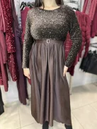 Rochie elegantă cu aspect de catifea și paiete