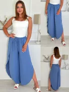 Pantaloni lejeri cu șliț