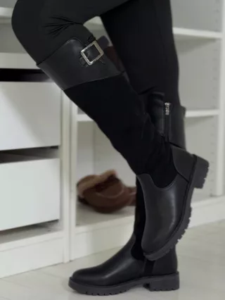 Cizme elegante înalte